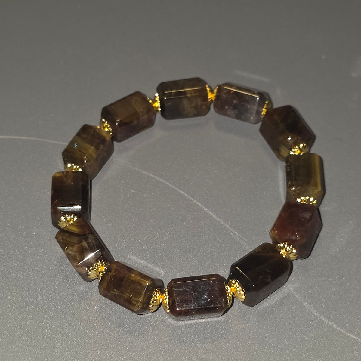【極光映豐盛 ✨｜9mm 方珠極光手鏈】 大店長毛毛系列 · 16cm 手圍 ·Aurora Glow, Abundant Flow | Square-Bead Bracelet