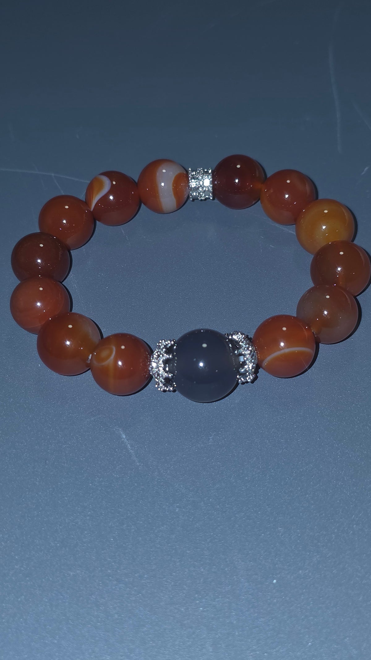 瑪瑙寶藏手鍊|色彩繽紛手環|心靈的平靜|12mm・18cm

Multi-Agate Bracelet | Colours of Harmony | HK$580